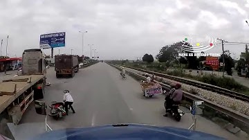 Đánh lái đâm container cứu mạng Ninja sang đường bất chấp