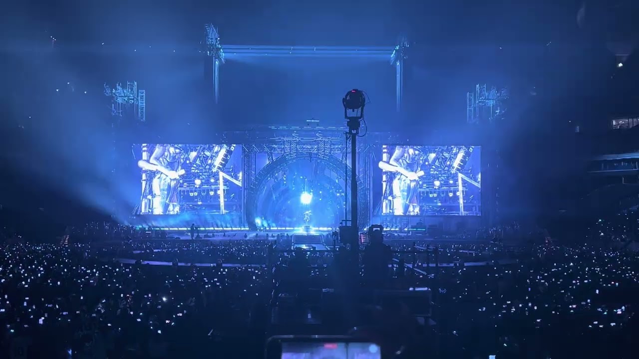 Renaissance World Tour - Intro, I’m That Girl, Cozy (NRG Stadium Houston, TX Sept. 23)