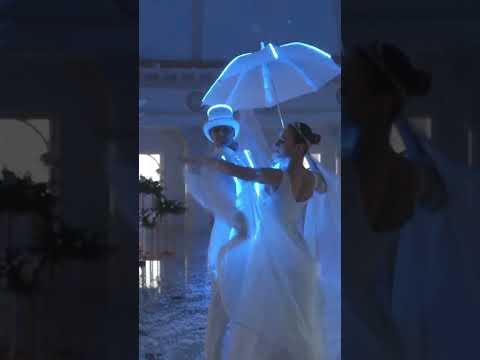 Нежное шоу на свадьбу. Свадьба 2024#световоешоу #шоу #свадьба #первыйтанец #любовь