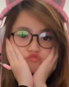 RRQ Vivi Novicha Tiktok 'bagaikan langit disore hari' #esport #selebgram #viral