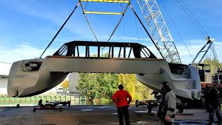 02.  Building 15m carbon performance catamaran  'CarbonBee'