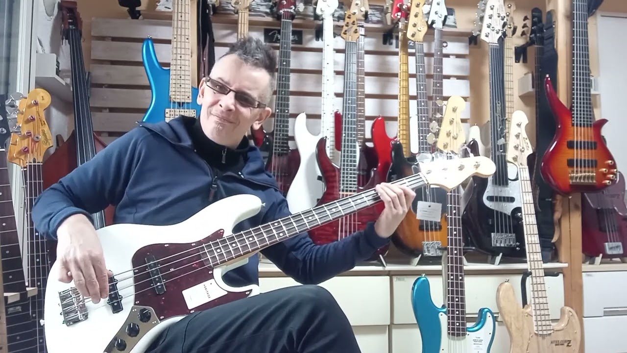 ESP J-Four Bass Fender Jazz Style MIJ Made In Japan Up Close