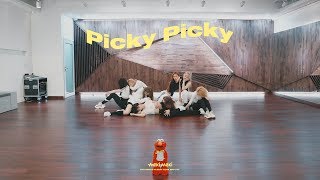 Weki Meki 위키미키 - Picky Picky DANCE PRACTICE chords