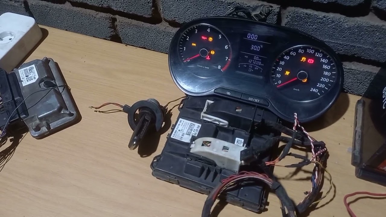 VW POLO 6R KEY PROGRAMMING YouTube VW POLO 6R KEY PROGRAMMING YouTube