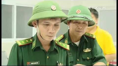 Tìm thấy 4 thuyền viên bị sóng biển cuốn trôi tại Quảng Bình