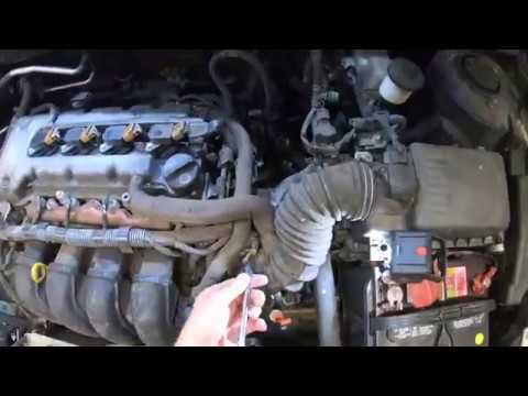 2005 Toyota Corolla Tune up #corollatune #sparkplugs - YouTube