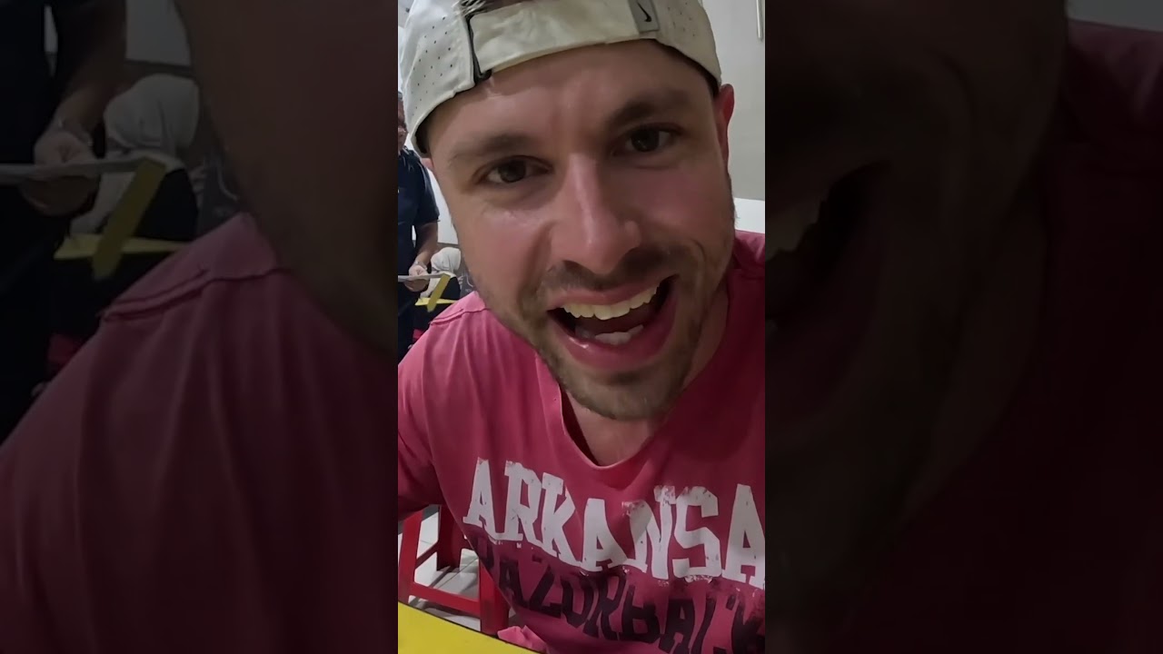 American feasting on Indonesian Seafood 🇮🇩