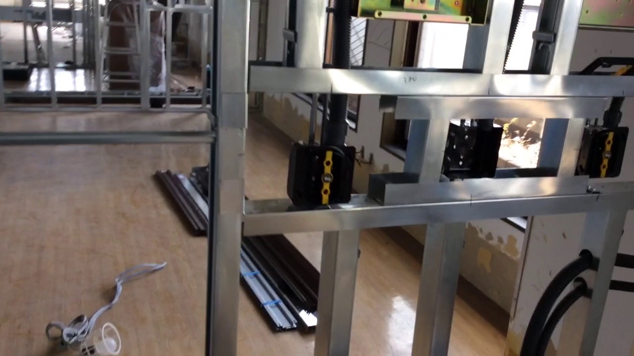 軽量(LGS)間仕切り 配管、位置ボックス取付状況②