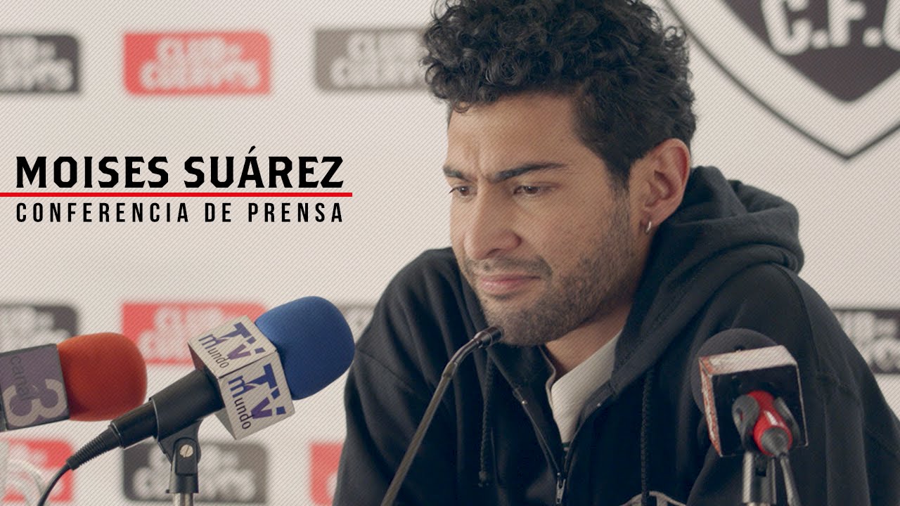 Moises Suárez Infraganti / Rueda de Prensa de Club de Cuervos - YouTube