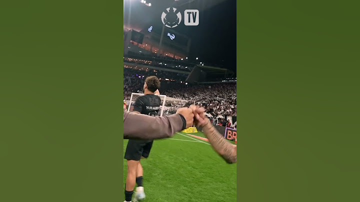CUMPRIMENTO DE MEMPHIS E MARTÍNEZ APÓS VITÓRIA DO CORINTHIANS