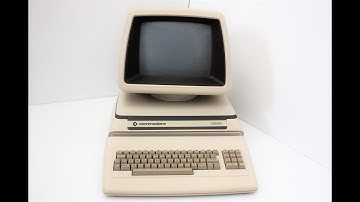CBM-II Commodore PET 8296 - BASIC Programming - TPUG World of Commodore 2021 Evolution - Episode 963