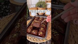 Sünger Gi̇bi̇ Keki̇ Ve Efsane Sosuylaipislak Kekig