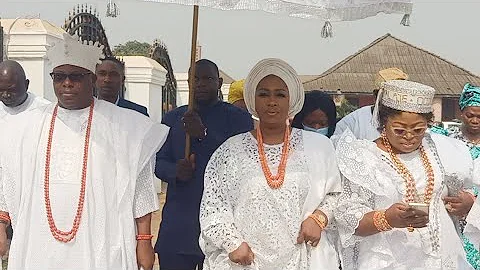 ARRIVAL OF IYALAJE OODUA OBA ONIRU AND HIS WIFE  OLORI AT OONI'S PALACE DURING OBATALA FESTIVAL