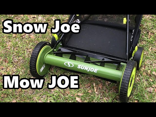 Sun Joe Reel Mower with Grass Catcher (SNOW JOE MOW JOE