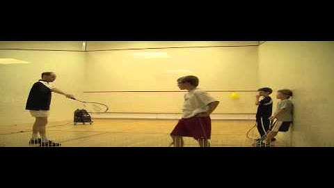 Squashcannon ballmachine exercise: clearing in the backcourt