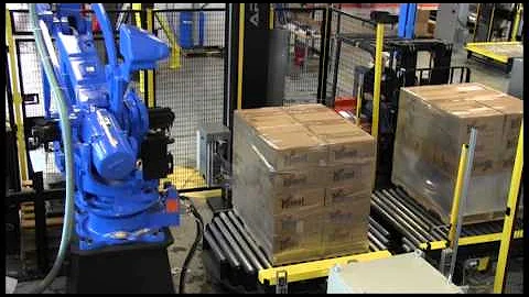 ARPAC's ARBOT Robotic Palletizer Palletizing Boxes