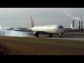 767 Delta taxiing with smoke