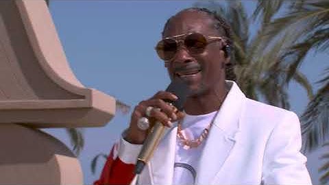 Snoop Dogg performs a medley of his top hits with special guest Dr. Dre at the #LA28 Handover