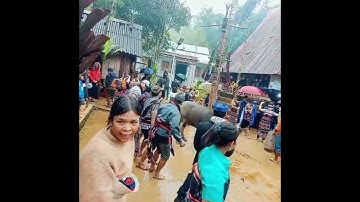 Lễ hội mừng lúa mới của đồng bào cơtu xã Avương huyện Tây Giang