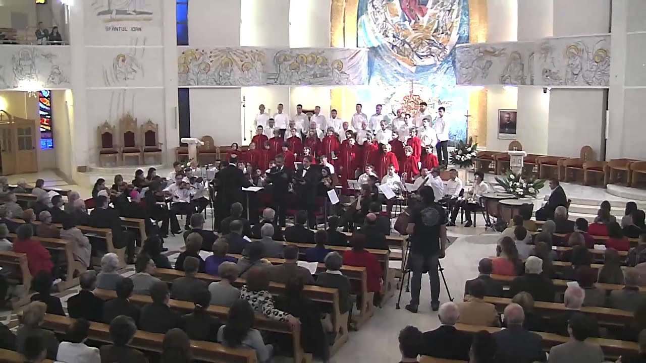 Iasi (catedrala): Concertul corului mare - Requiem de Mozart (10 mai 2015) defensa y justicia
