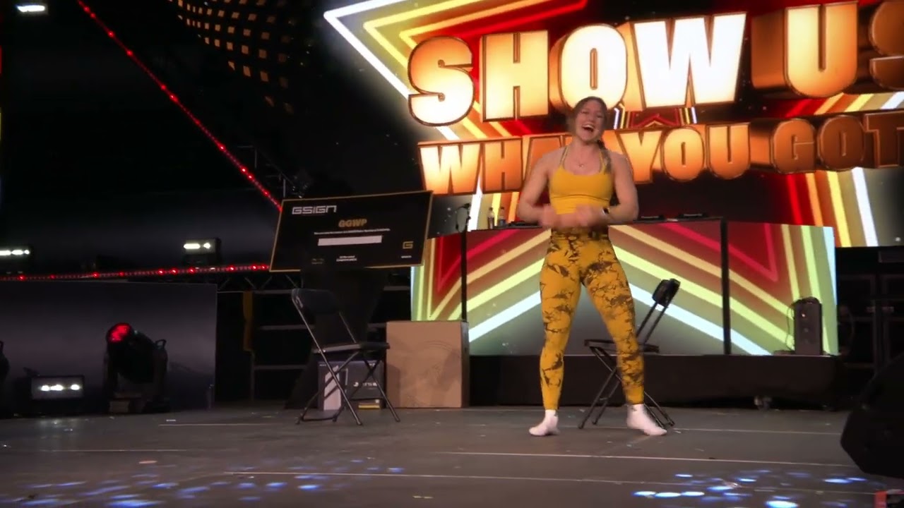 Tyler1 mogged by female powerlifter at DreamHack Stockholm