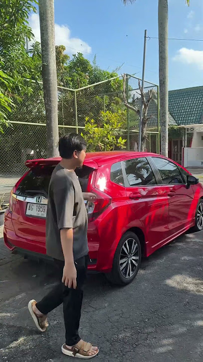 DIJUAL HONDA JAZZ 2017 PMK 2018 MULUS