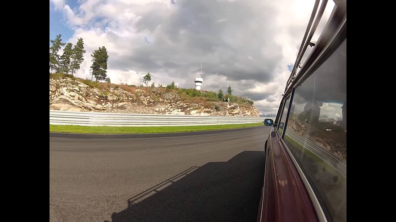 Björcks Busbil volvo 245 2jz drifting 2 @ gatebil rudskogen norway 2012