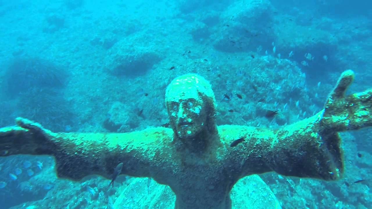 Cristo degli Abissi - YouTube