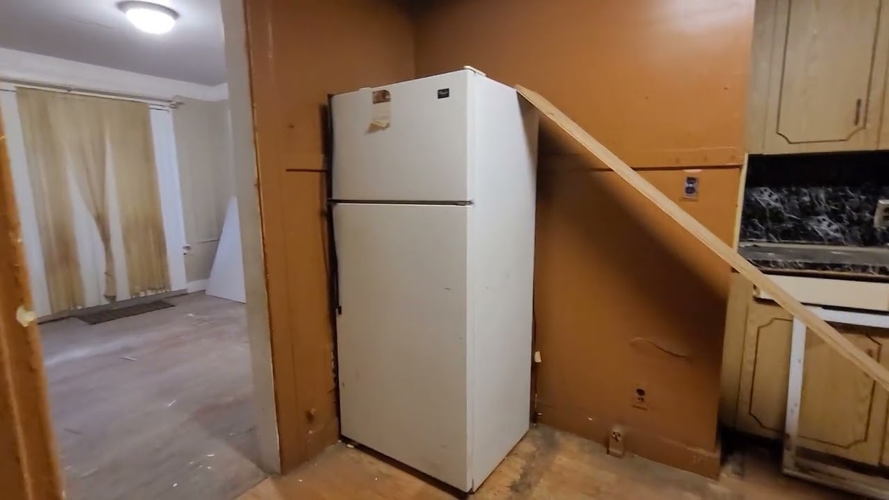 29 N. Marshall St., Pontiac,  MI 48342