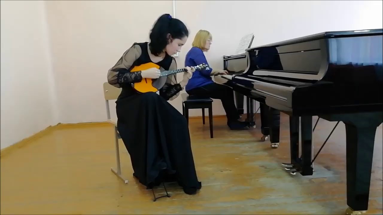 группа "D" - II подгруппа (солисты, 16-18 лет)