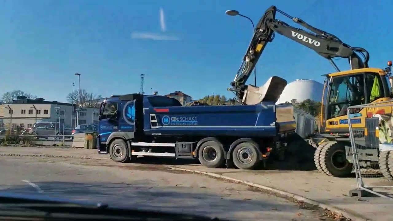 Linje193 från Medborgarplatsen mot Farsta strandplan ( Stockholm SSV Nyboda Hallen Garage )