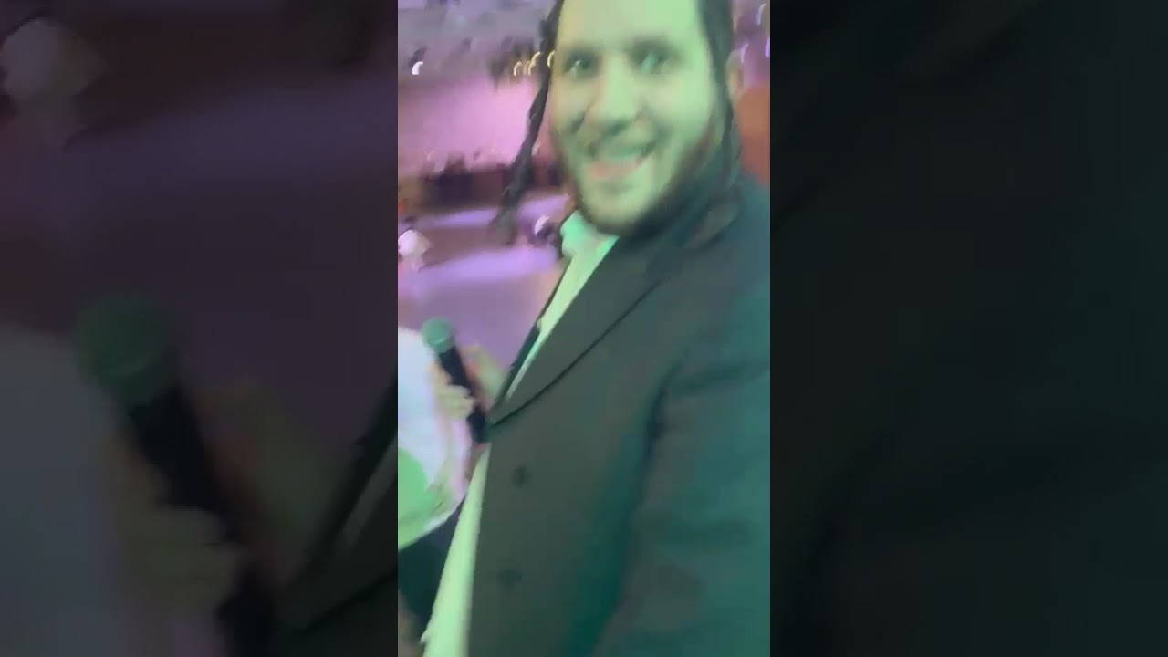 יוחנן אורי מפתיע את שמוליק קליין עם פתיח מדויקת שהוא בנה לאחד משירי האלבום האחרון של שמוליק. צפו: