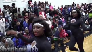 Bands Marching In - 2016 Donaldsonville High BOTB