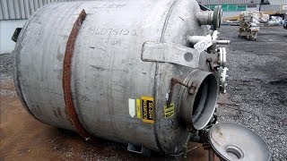 Used- 975 Gallon Vertical Stainless Steel Tank: stock # 46075122