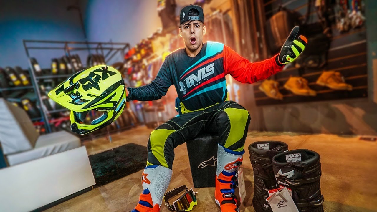 GASTEI 6000 REAIS COM NOVOS EQUIPAMENTOS DE MOTOCROSS!