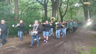 Schützenfest Haselünner Straße in Lingen 2026 abholen des Königs mit Blaskapelle aus NL