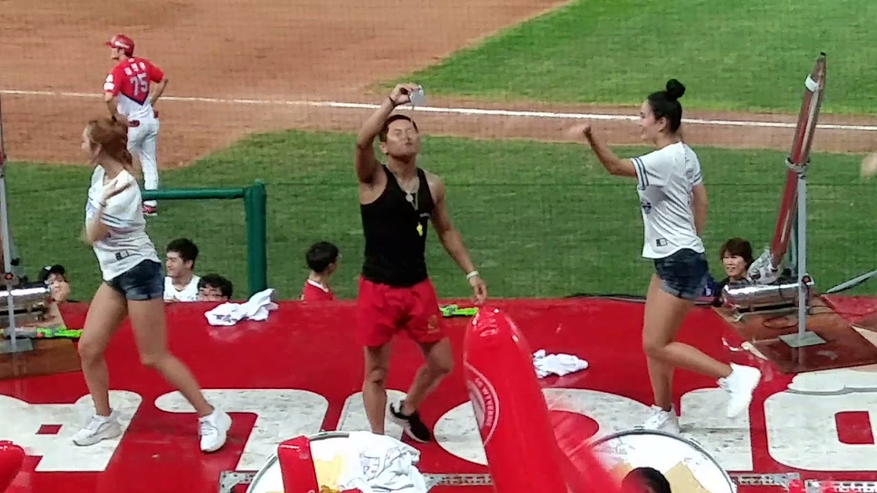 20180812 정영석 응원단장과 치어리더의 특별공연!