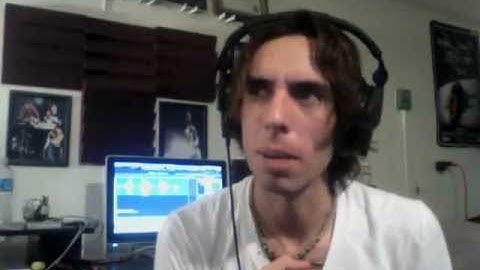 How to sing with grit and distortion Tutorial