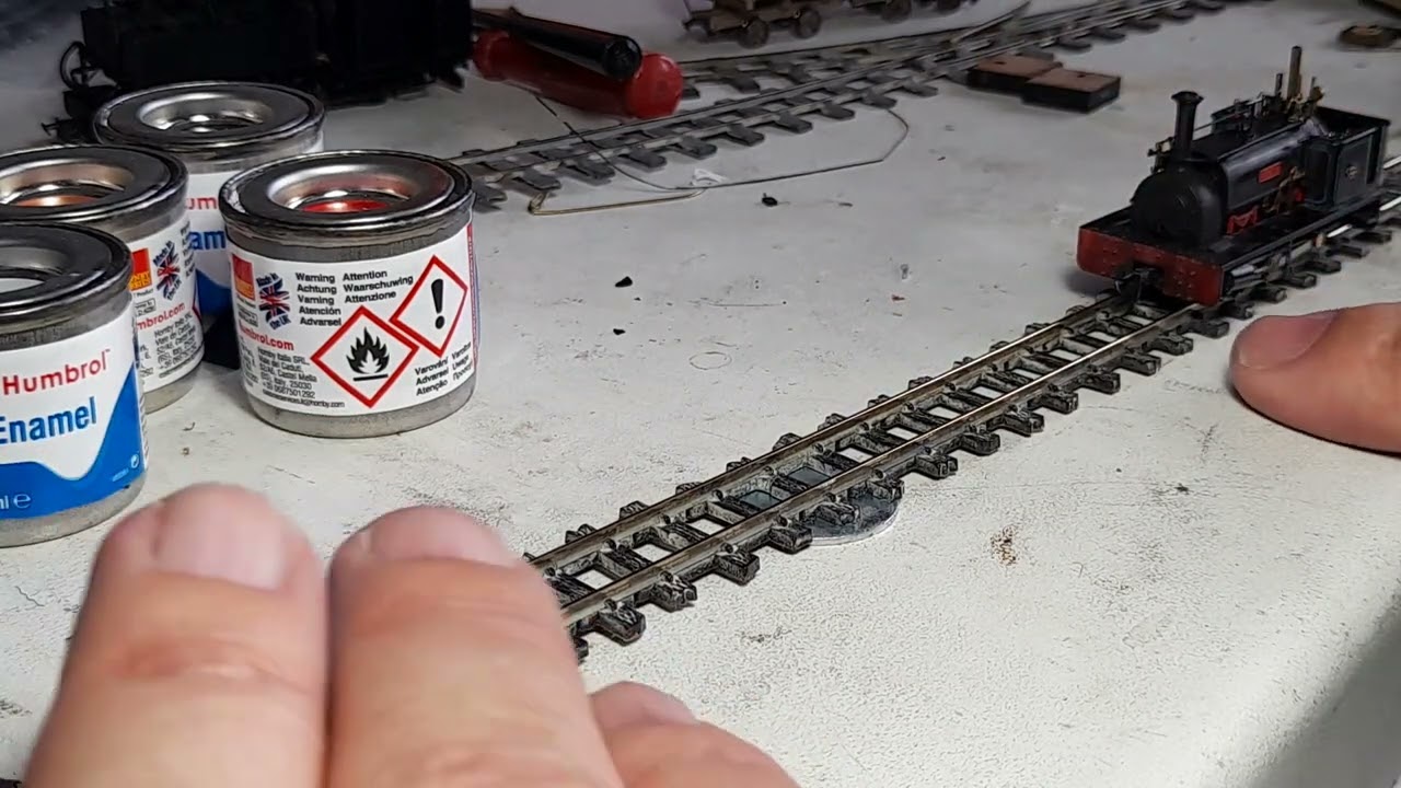 Bachmann Quarry Hunslet - weathered and with new couplings