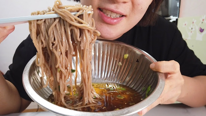 수면욕보다 식욕이 앞서는 으른여자의 브이로그 (라면먹방 닭발 호박볶음 아보카도의후유증)