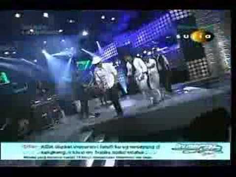 rosli-mansor---pakoo-boomi-(televised-live-on-anugerah-2008)