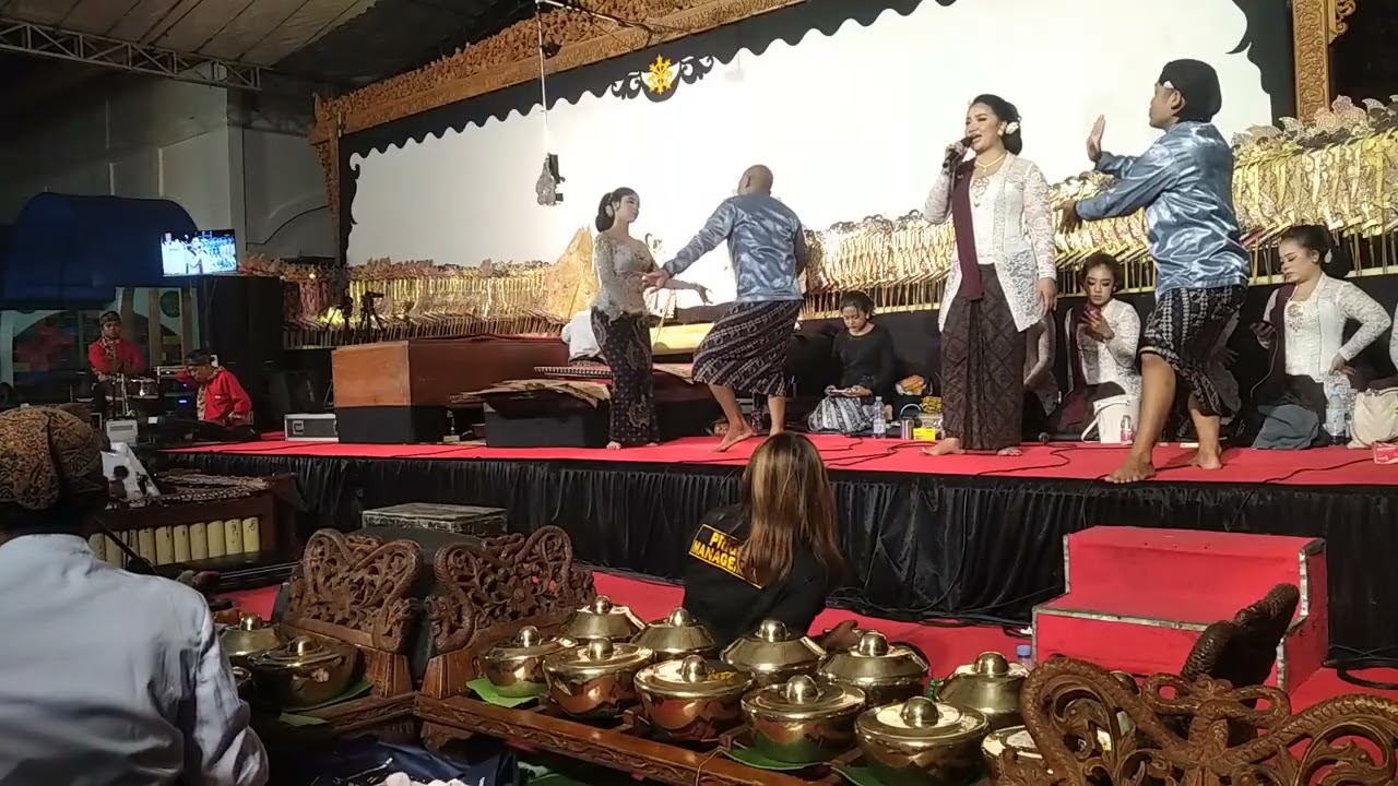 VID 20251115 234738 2