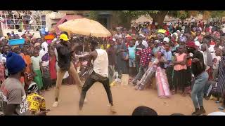 a village  man dance  better  than saviour  bee  more than  100 people ??