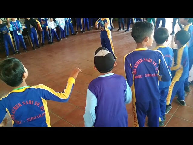 Kompak ya Goyangnya (outbound kelas besar SDN KUREKSARI) class=