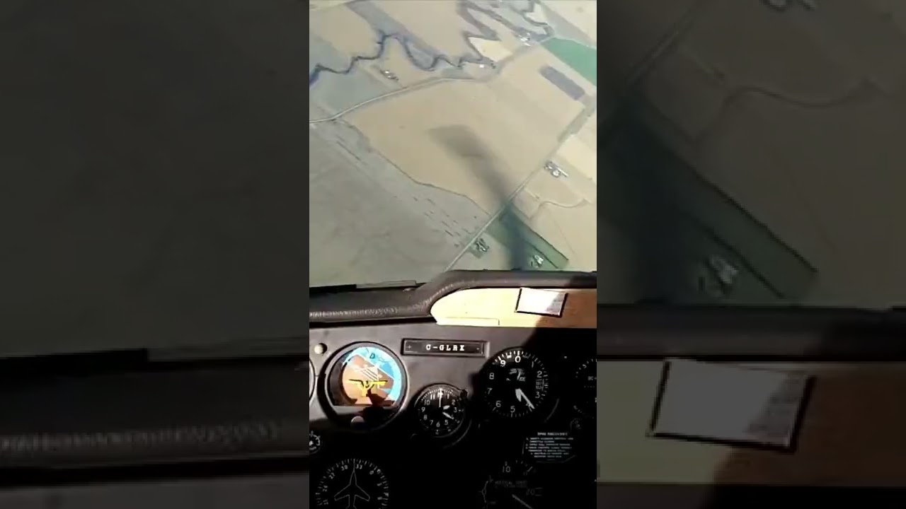 Spinning down in an airplane ✈️ 🌀