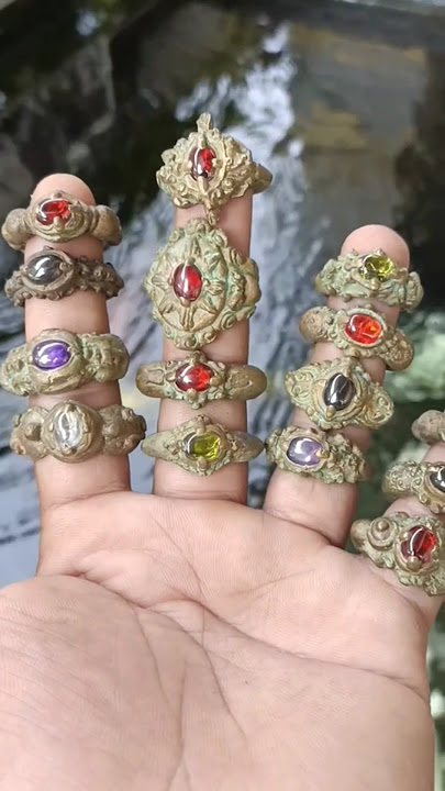 A unique ring, a ring in the imperial era of Indonesia #goldhuntertv