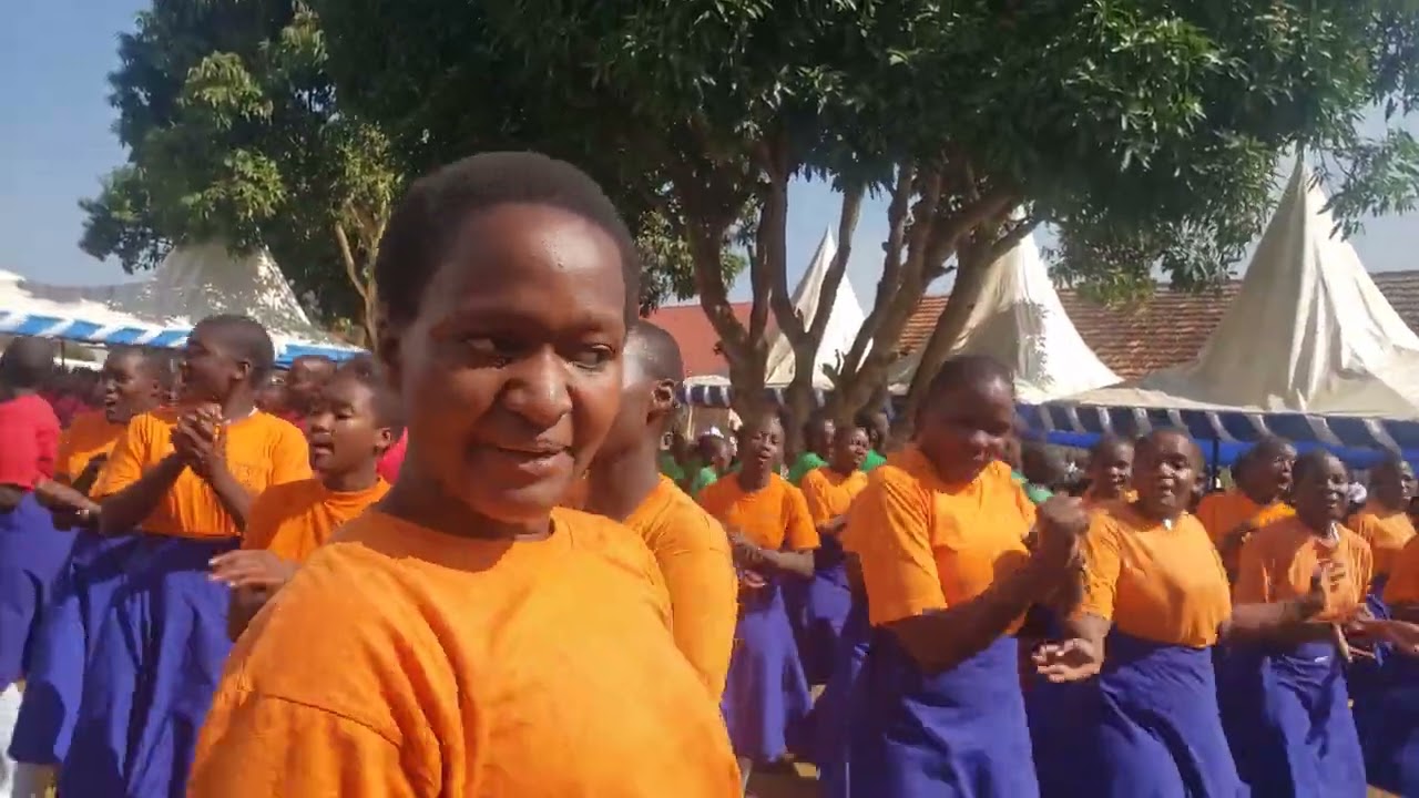 OMUZADDE STAGE PERFORMANCE BY ST HENRY'S BUYEGE GIRLS