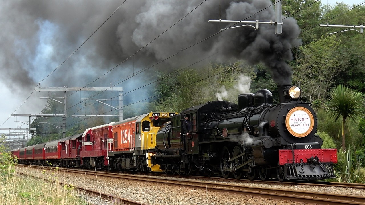 Steam & Heritage EMD triple header - Ab608 + DBR1254 + Da1410 head to Napier