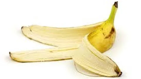 You’ll Never Throw Away A Banana Peel Again after you see this: AMAZING 10 Benefits of Banana Peel ✓