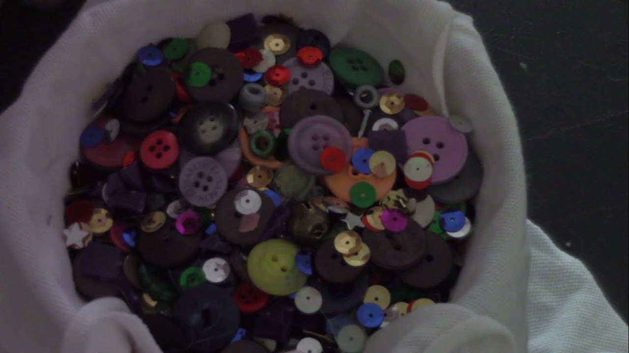 [ASMR] Buttons and Beads in a Bowl - No talking - YouTube
